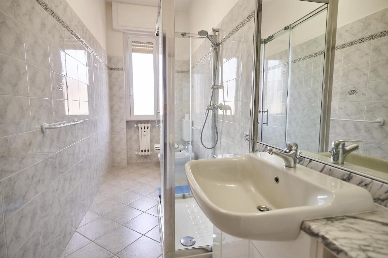 Joy Guest House Савона Екстериор снимка